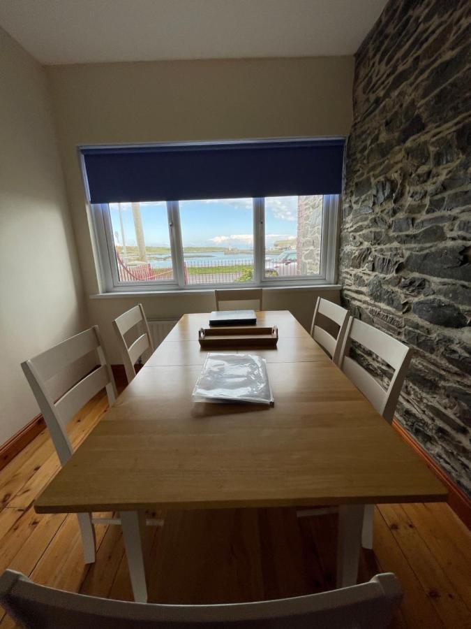 Lovely Apartment Overlooking The Harbour And Bay Ardglass Exterior foto