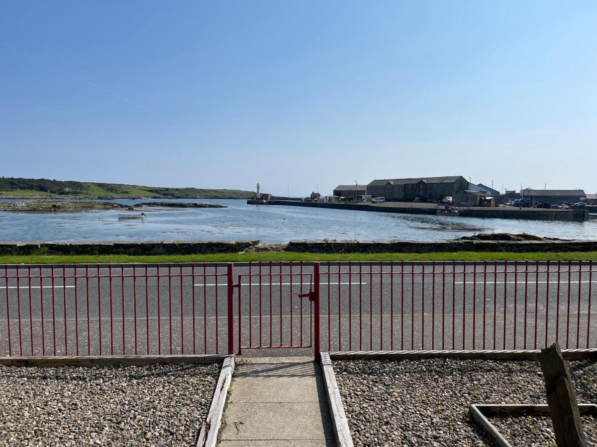 Lovely Apartment Overlooking The Harbour And Bay Ardglass Exterior foto