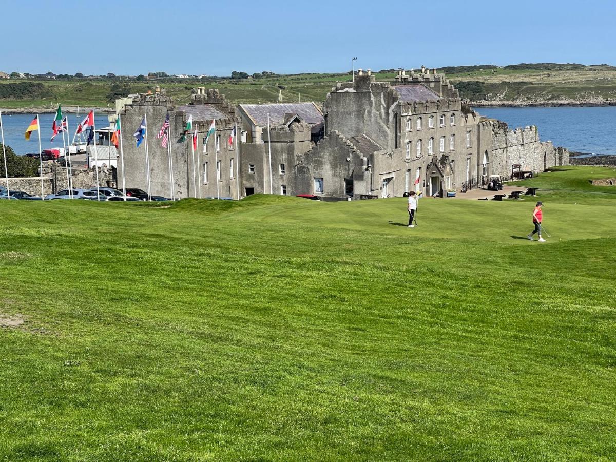 Lovely Apartment Overlooking The Harbour And Bay Ardglass Exterior foto